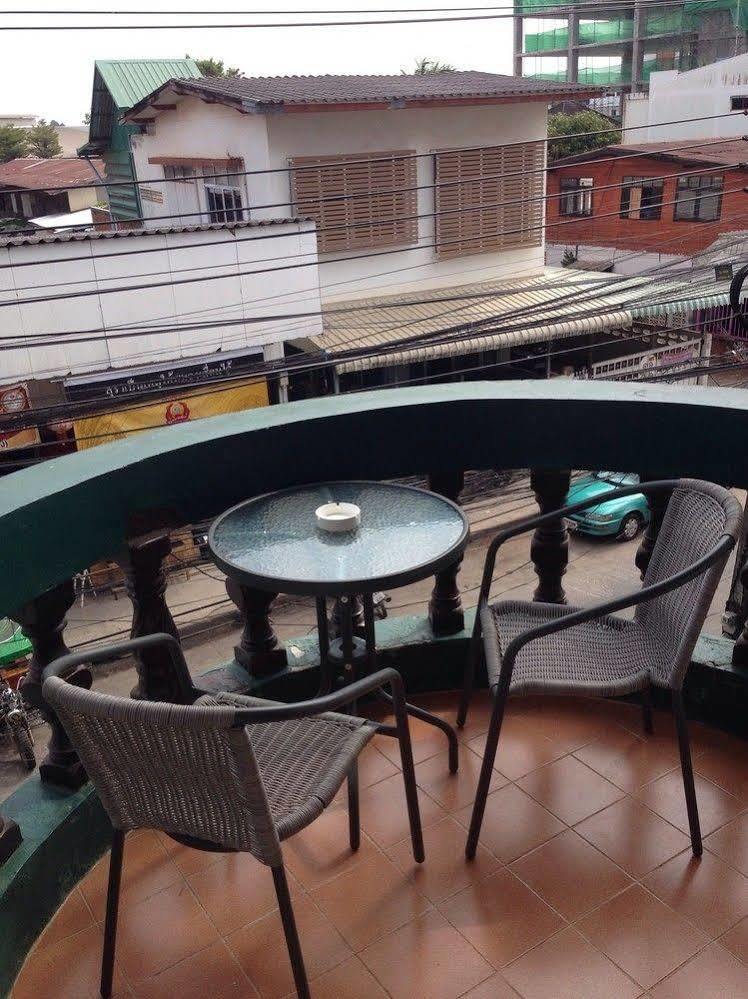 Hotel The Irish Clock Udon Thani Exterior foto